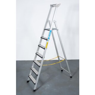 Zarges Z 600 Stufenleiter inkl. Ablageschale